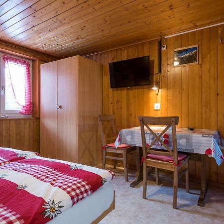 Haus Alpenblick Apartment Saas-Grund Bagian luar foto